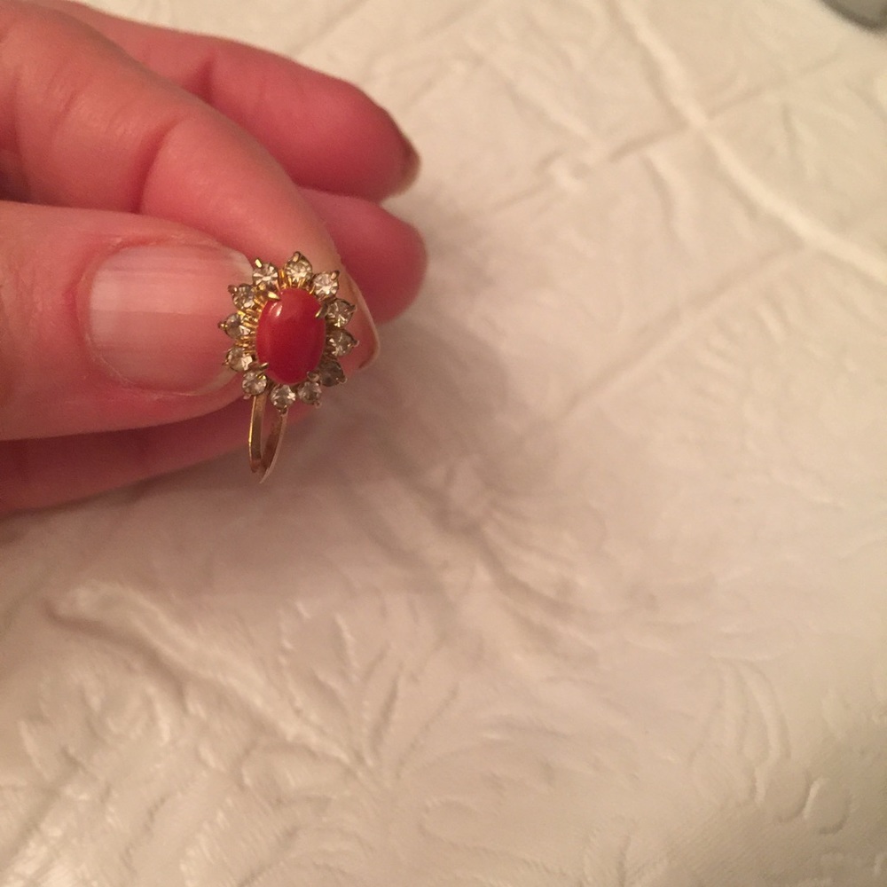 Vintage Coral colored Earrings - Picture 1 of 2